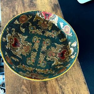Decorative bowl